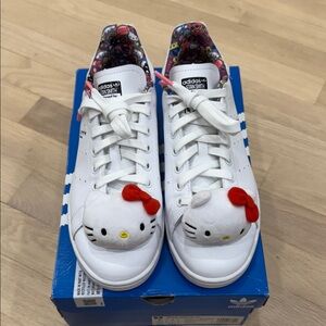 Adidas X hello kitty stan smith 8.5US